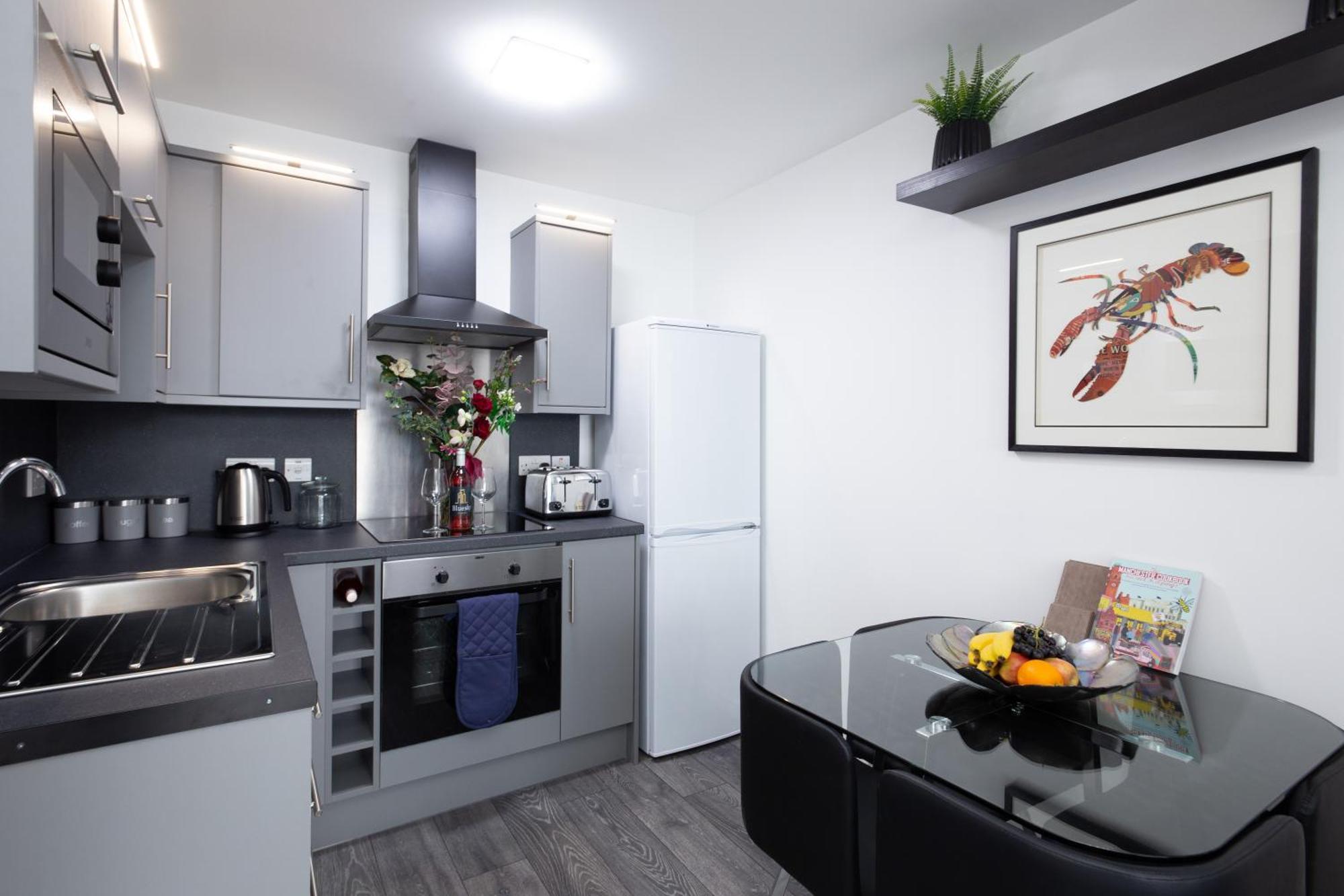 The East Retreat Apartment Manchester Exterior photo